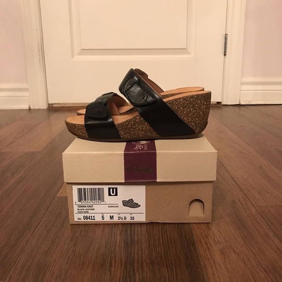 Brand new Clarks sandals - Picture 2 of 10